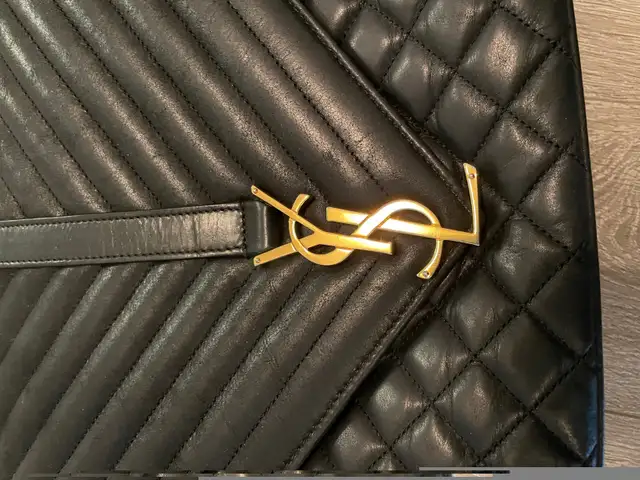 YSL Saint Laurent authentic bag ：Price not negotiable in Women's - Bags & Wallets in City of Toronto - Image 5