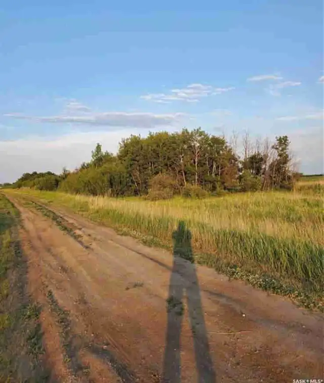 Land for sale near Saskatoon in Land for Sale in Saskatoon - Image 2