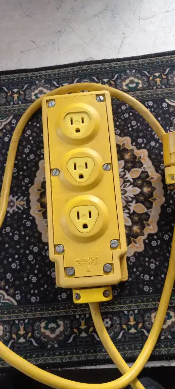 Multi - Tap  Outlet Box (** Qualité Industrielle *), View more
