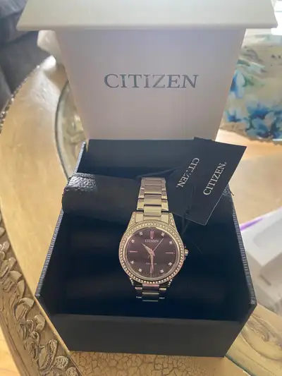 Ladies Citizen watch new in the box