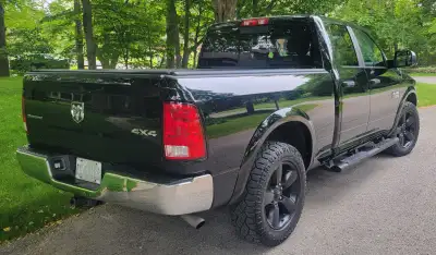 Original owner, factory order in unique Black Forest Green Pearl. Factory bedliner, running boards a...