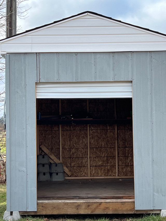 8x10 wooden shed in Outdoor Tools & Storage in Stratford - Image 3