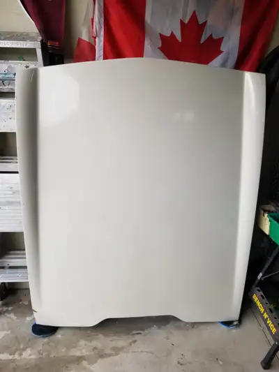 TR6 Front hood with hinges (White)