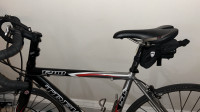 Trek Road Bike (Excellent Condition)