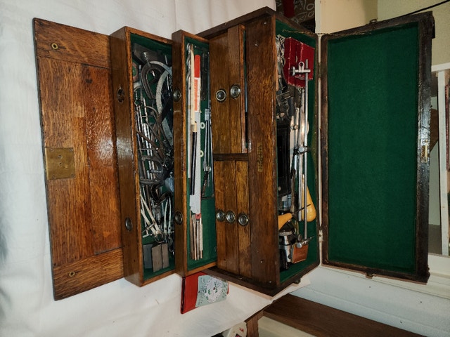 MACHINIST'S TOOL BOX WITH TOOLS Hand Tools London Kijiji