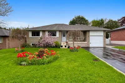 Btiful Frnshd rm/w lving rm- Aug. 1st-Hwy7/McCowan Rd