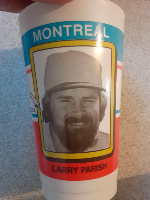 SERIE DE VERRES DE BASEBALL EXPOS DE MONTREAL HOSTESS 1980 dans Art et objets de collection  à Laval/Rive Nord - Image 3