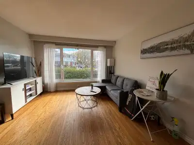 Available ONE BEDROOM (female unit) in 160 Mooregate Crescent, Kitchener, ON N2M 2G1. Located in the...
