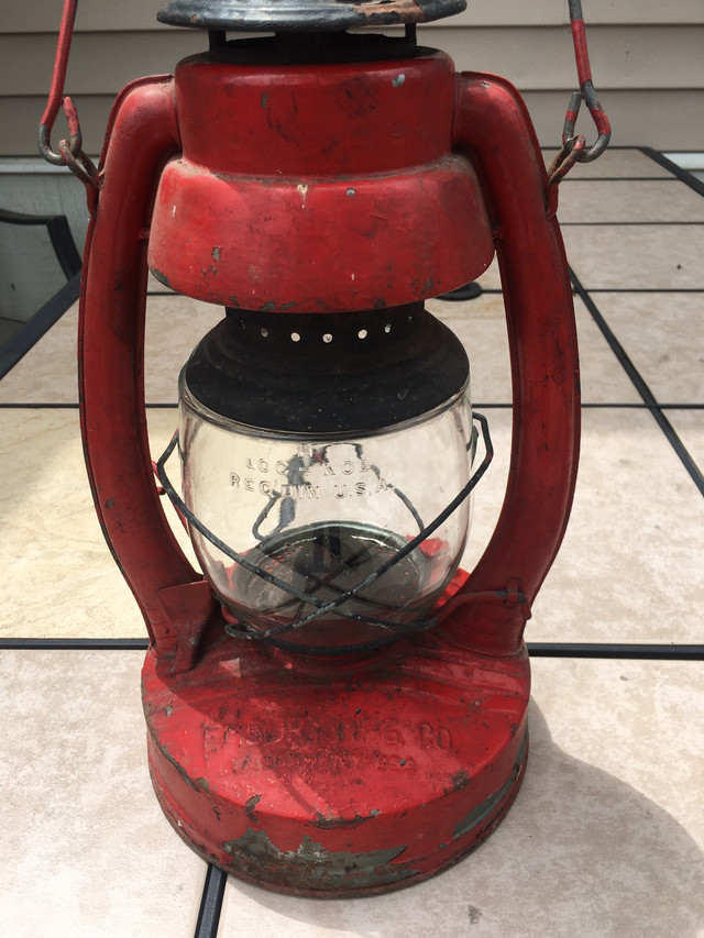 Deitz Embury No 2 Air Pilot Oil Lantern in Arts & Collectibles in Hamilton - Image 2