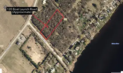 Vacant Rural Lot. Hydro available at road. Treed lot with partially cleared building envelope. Appro...