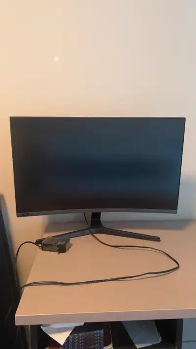 Samsung 27” Curved Gaming Monitor – 1080p, G-Sync, HDMI, View more