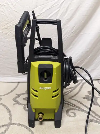 Pressure washer for rent! - 1740 PSI washer - Great for decks, house siding & windows, driveways, ca...