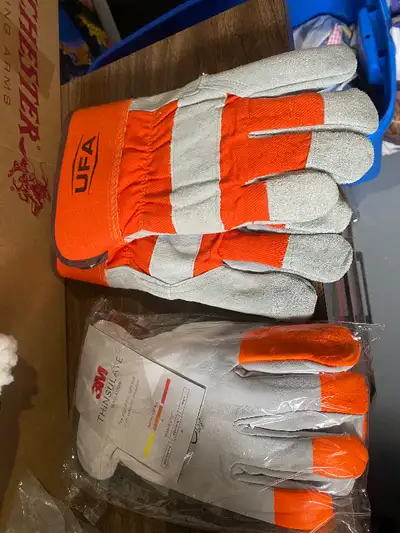 Work gloves, mitts, View more