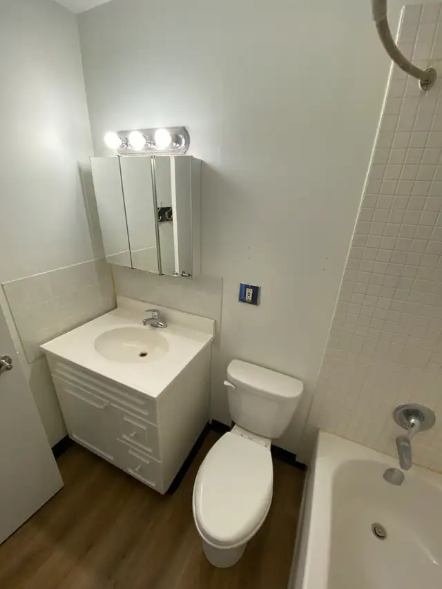 Bright 2 Bedroom for Rent Downtown Smithers in Long Term Rentals in Smithers - Image 10