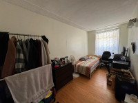 Summer sublet for McMaster student