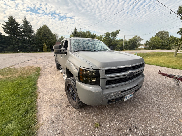 2007.5 duramax  in Cars & Trucks in Oshawa / Durham Region