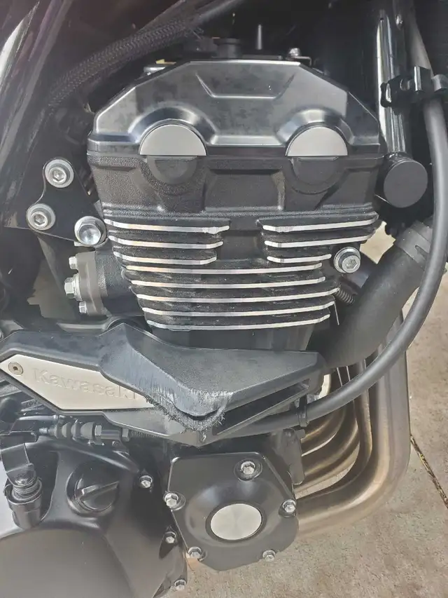 2018 Kawasaki Z900RS in Sport Touring in City of Toronto - Image 8