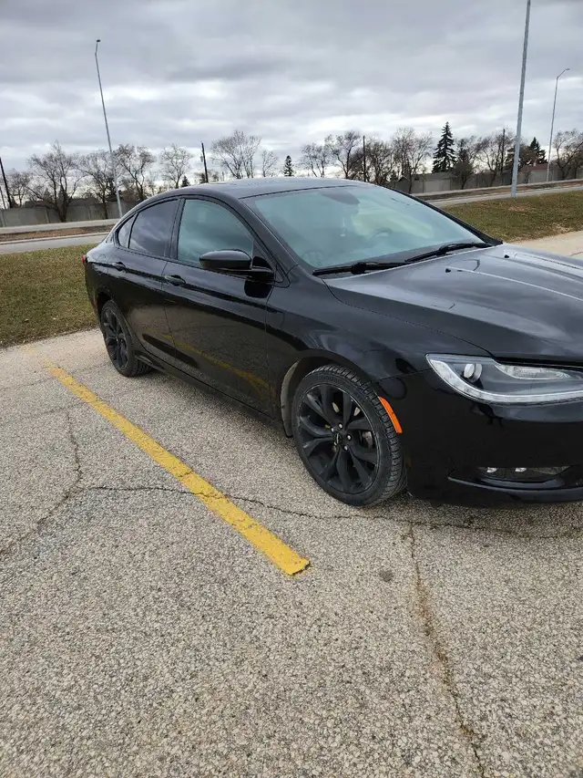 2015 Chrysler 200s541162087257876482