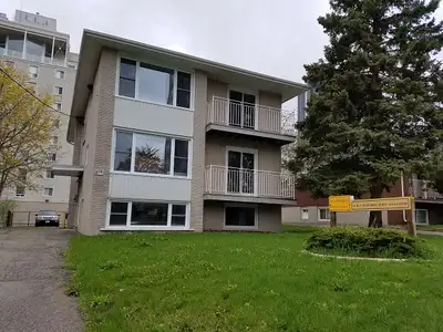 i’m subletting 1 bedroom in a 5 bedroom 2 bathroom unit on the second floor. A women’s only unit. Lo...