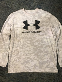 Brand New,  Women’s,  Under Armour Long Sleeve Shirt for sale !