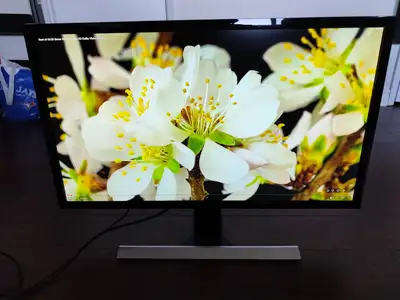 (Delivery) Samsung 28'' 4K Monitor, View more