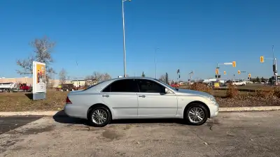 2005 Toyota Crown Royal Saloon AWD RHD New tires New brake rotors/pads New oil change