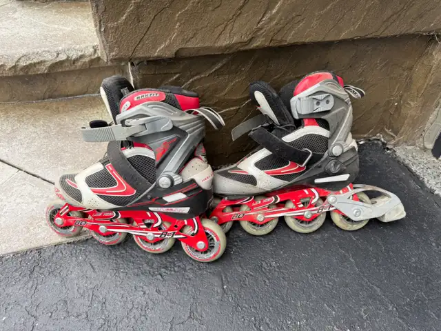 Men’s Firefly inline skates in Skates & Blades in Oakville / Halton Region - Image 2