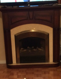 Electric fireplace , freestanding -used