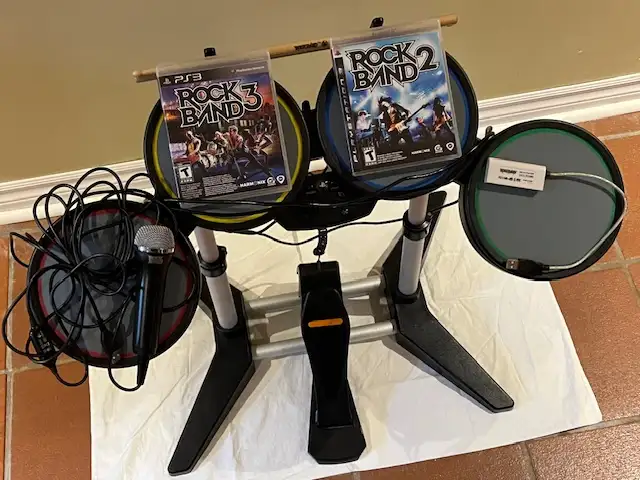 Rock Band Harmonix Wired Drum Set Bundle in Sony Playstation 3 in City of Toronto - Image 2