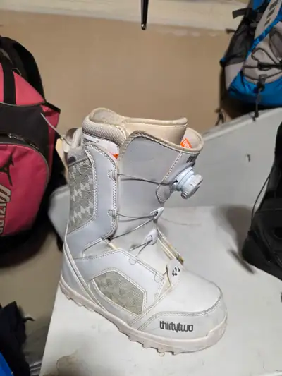 Women's Thirty2 Boa Snowboard Boots Sz 7, View more