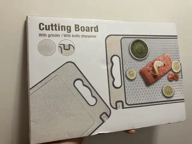 Cutting board w knife sharpener 65109734076546120