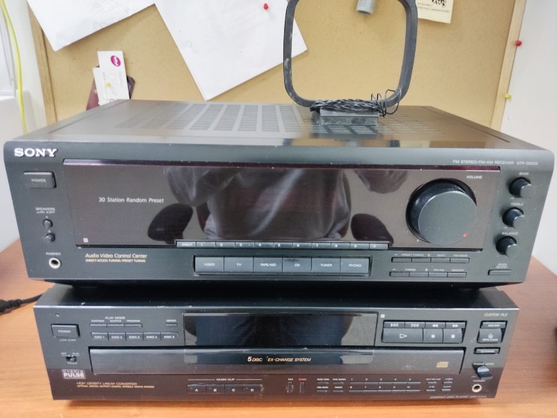 Sony STRDE305 AM / FM Receiver Stereo Systems & Home Theatre City of Toronto Kijiji