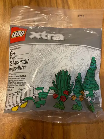 Lego 40310 Botanical Accessories polybag Garden Park Forest, View more