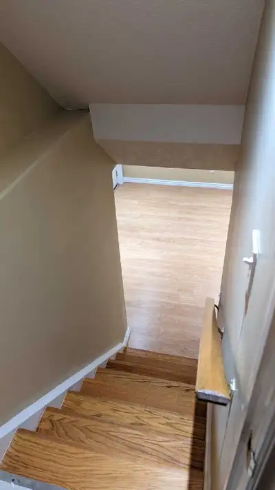 Walkout Basement for Rent in Doon South, Kitchener. Quite and family friendly neighborhoods. Availab...