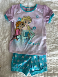 Frozen 2 piece Pajama set size 5 new with tags