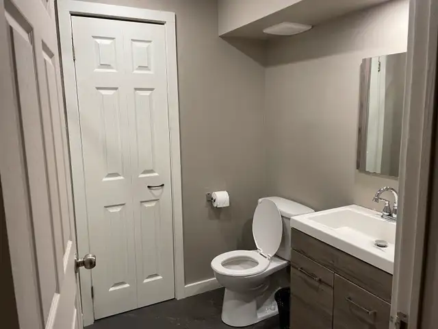 Large Room for Rent Meaford in Short Term Rentals in Owen Sound - Image 3