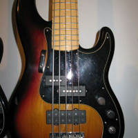 American Fender Precision Deluxe 5