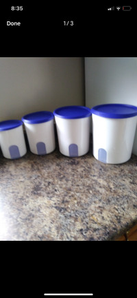 Tupperware 4  pc  One Touch Reminder  canister set