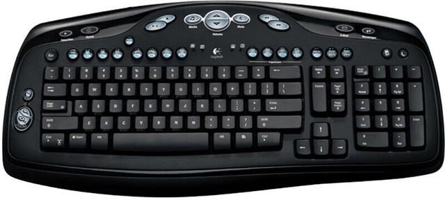Clavier Logitech Y-BN52 noir usagée 100% fonctionnel et propre dans Souris, claviers et webcaméras  à Ville de Montréal - Image 2