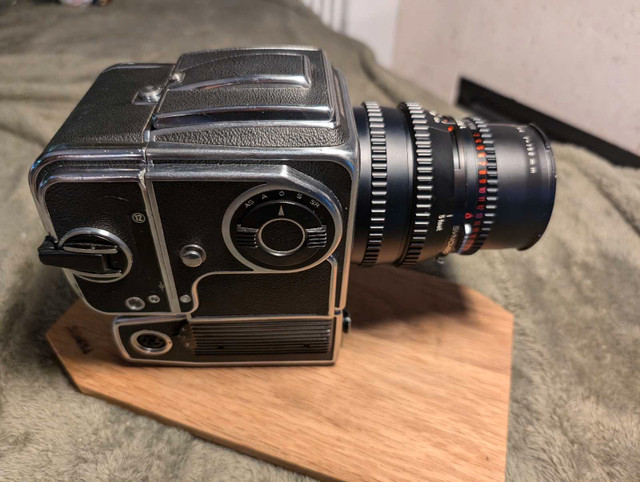 Hasselblad 500elm complete set in Cameras & Camcorders in Victoria