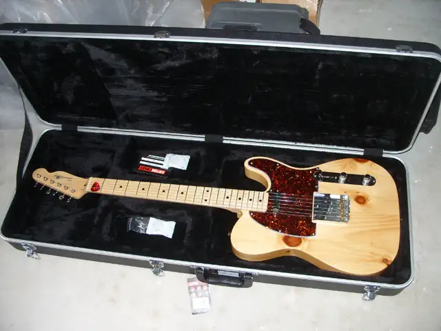 Knotty Pine Heatherglen telecaster in Guitars in Windsor Region - Image 3