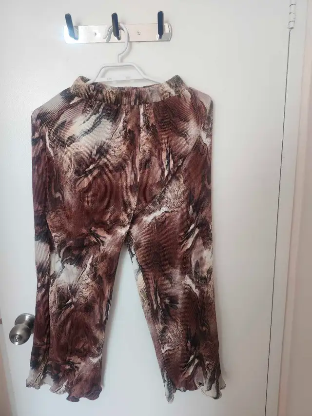 Stylish Girls’ Matching Outfit (7-8Y) – Only $15!63694127319171122
