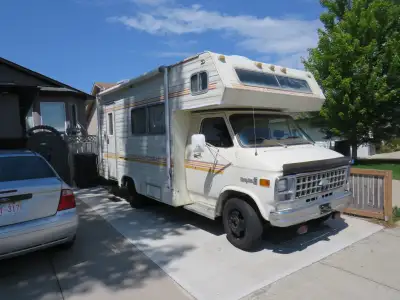 1980 Aristocrat C Class Motorhome 22 foot. Comes with new stove top. Has a fridge, furnace and air c...