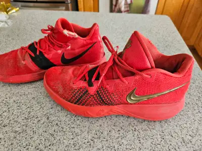 Basketball Shoes - Kyrie Flytrap, View more