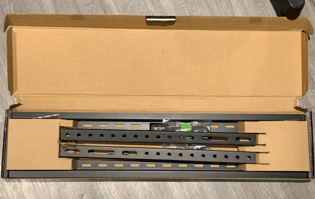 TV wall mount - ROSS in Video & TV Accessories in Markham / York Region - Image 4