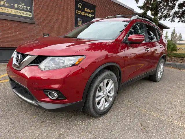 2015 NISSAN ROGUE SV AWD — ONLY 11,963 KM!