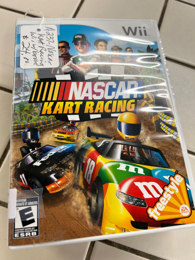WII NINTENDO NASCAR Cart Racing Complete Showcase 319 in Nintendo Wii in Edmonton