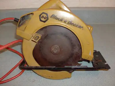 BLACK AND DECKER CIRCULAR ELECTRIC SAW., View more