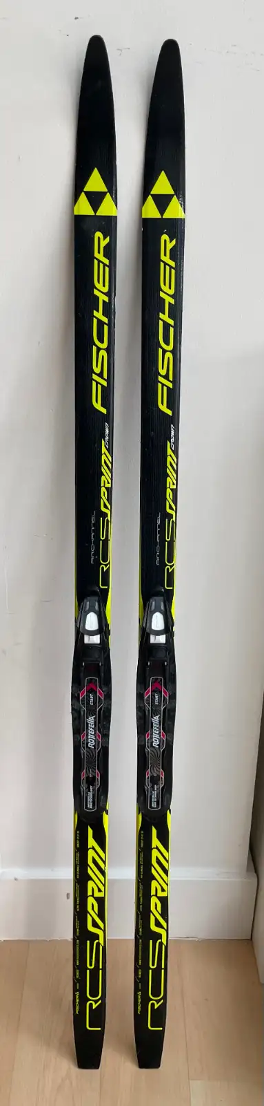 Cross Country Skis Waxless - Youth 140cm - NNN  - 80-90lbs, View more