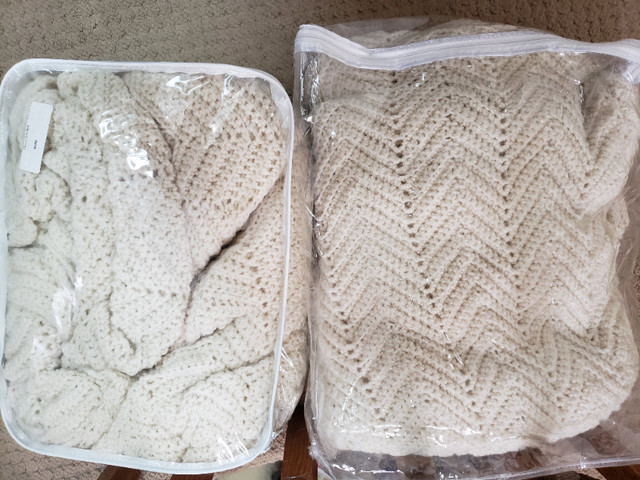 ** HANDMADE CROCHETED BED OR COUCH THROWS IVORY ** in Bedding in City of Toronto - Image 4